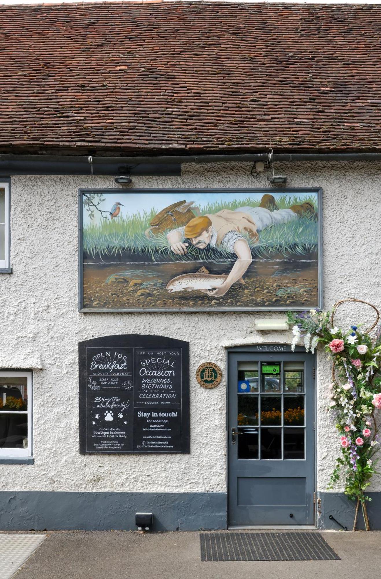 The Tickled Trout Otel Maidstone Dış mekan fotoğraf